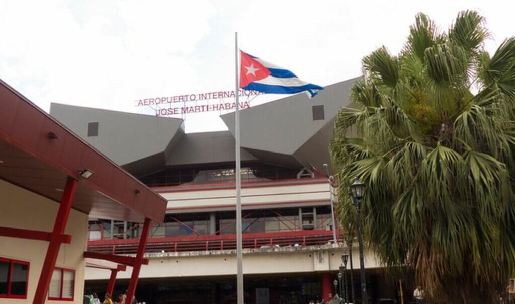 zone fumeur aéroport La Havane Jose Marti